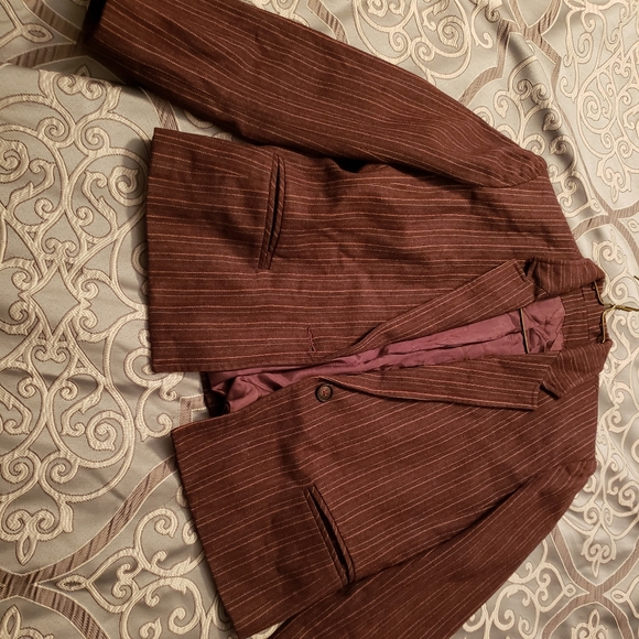 Jacket - Picture 8 of 8